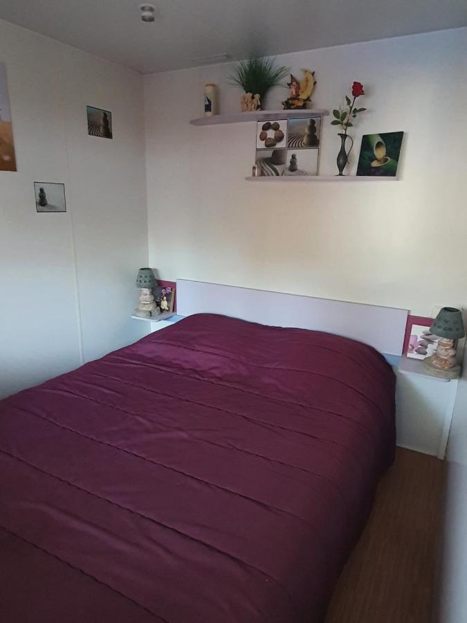 Rose 27 Hotel Aups Buitenkant foto